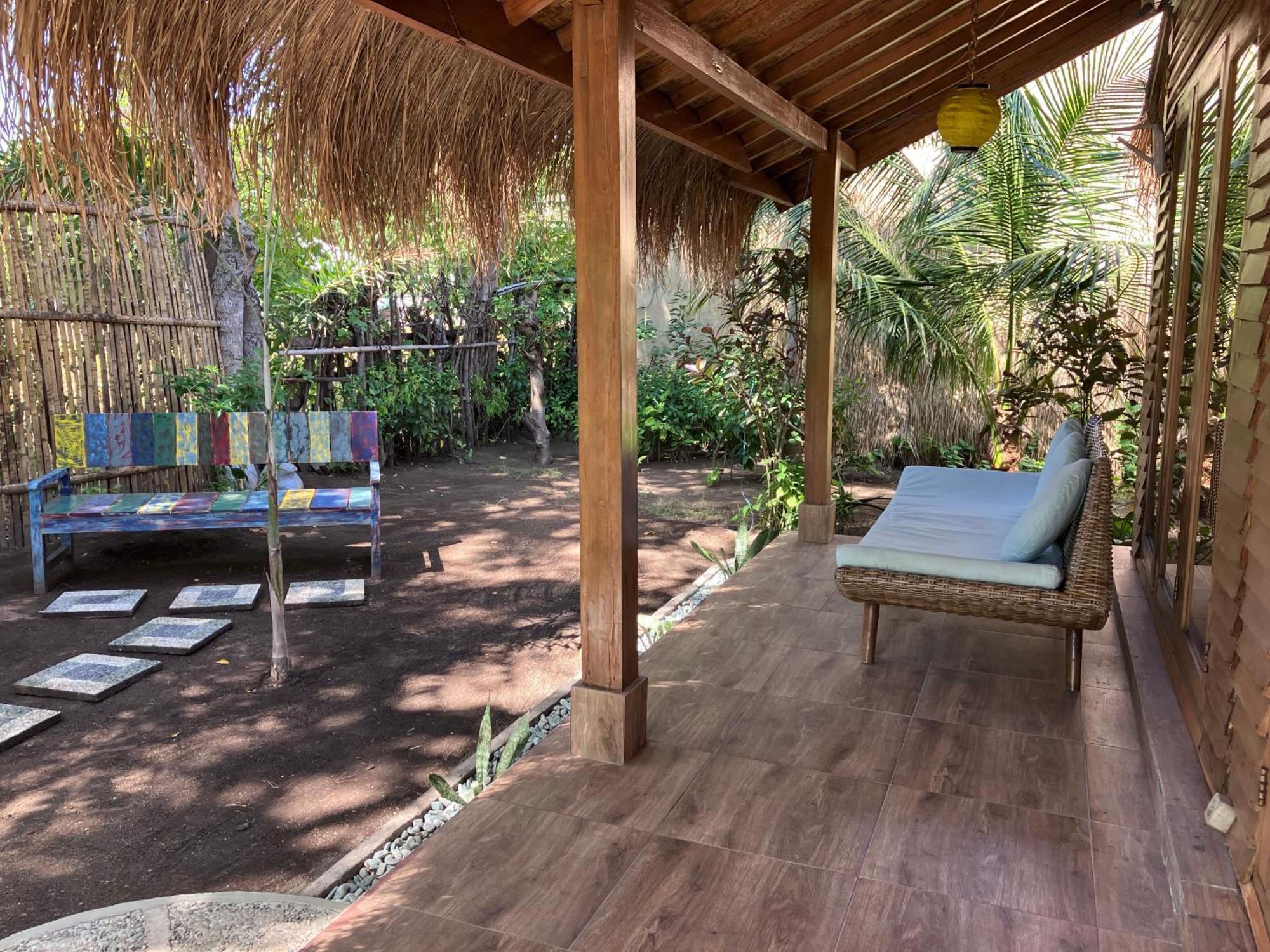 Meno Madia Bungalows Gili Meno Εξωτερικό φωτογραφία